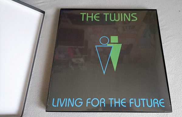 The Twins – Living For The Future (Vinyl, 7", 45 RPM, Single, Album, Digisleeve, LP, Gold , Limited Edition, Numbered, 500 pieces, handsigned, 2018) – photo 5