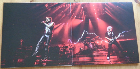 Queen + Adam Lambert – Live Around The World (Vinyl, 2xLP, Album, Limited Edition, Red, 2020) – photo 3